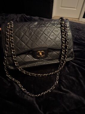 Chanel Jumbo Classic Caviar Double Flap Black Shoulder Bag with Gold Hardware